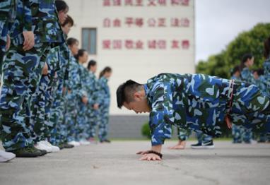 領(lǐng)袖風(fēng)采