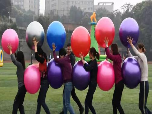 趣味運(yùn)動(dòng)會(huì)